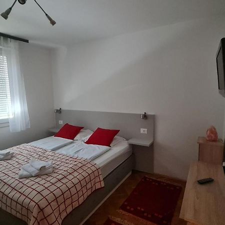 Sara Lejlighed Mostar Eksteriør billede